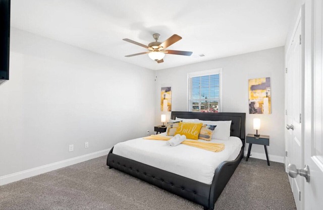 Make Lemonade in luxury w/king bed & free parking