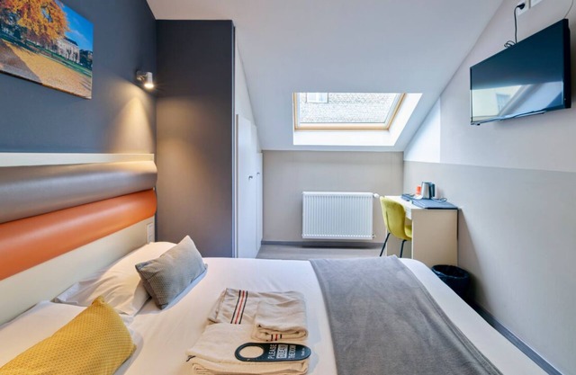 Make Your Trip More Enjoyable! Near Place du Marché Gayot! Pets are Allowed!