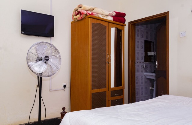 Makutano Hotel Kampala