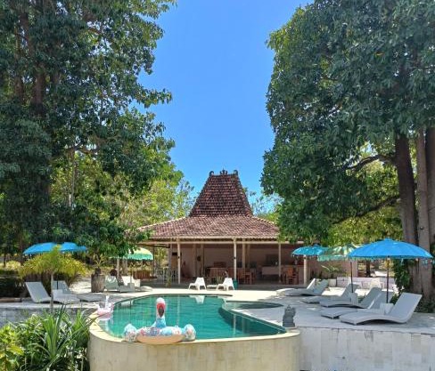 Maleo Moyo Hotel & Dive Resort