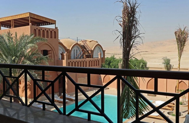 Malkata House Luxe Middle Floor Suite: Desert Views & Pool