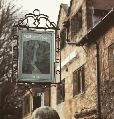 Mallyan Spout Hotel