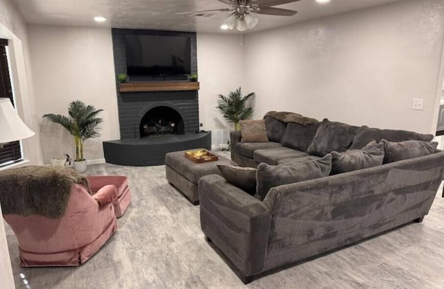 MamaDee’s House - 2 miles from OU with game room/exercise room/covered patio.nn