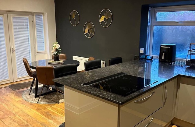 Manchester Retreat with 3 Bedrooms