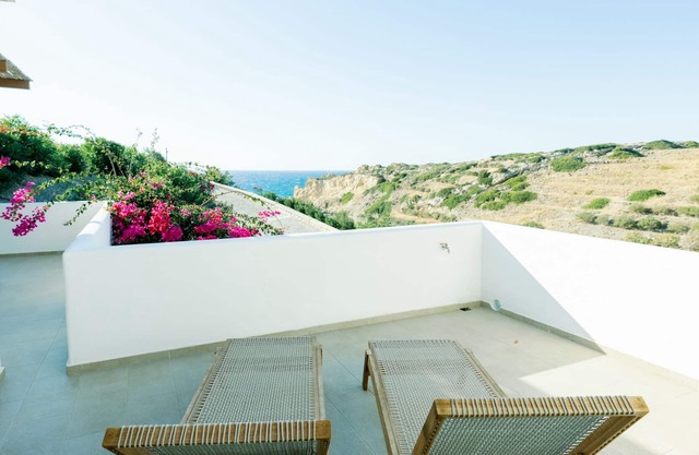 Mandylaria - Mikra Bay Vineyard Guesthouses