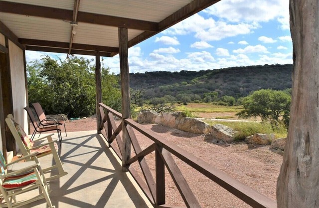 Maner Lodge getaway, views from 1 of highest elevation pts, BBQ, 30min FBG