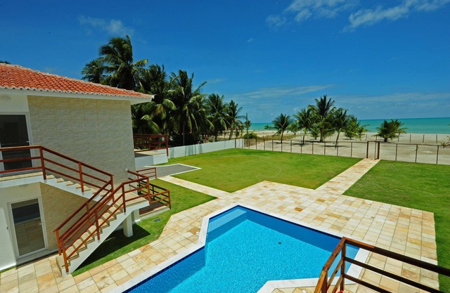 Manga Verde Beach 04: Pool and Beach view H