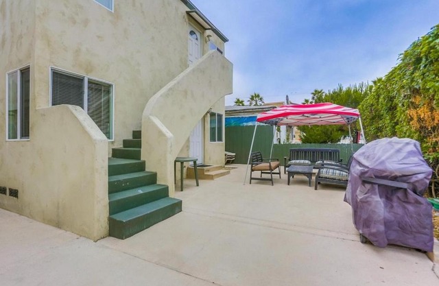 Manhattan Shores 1C Apts