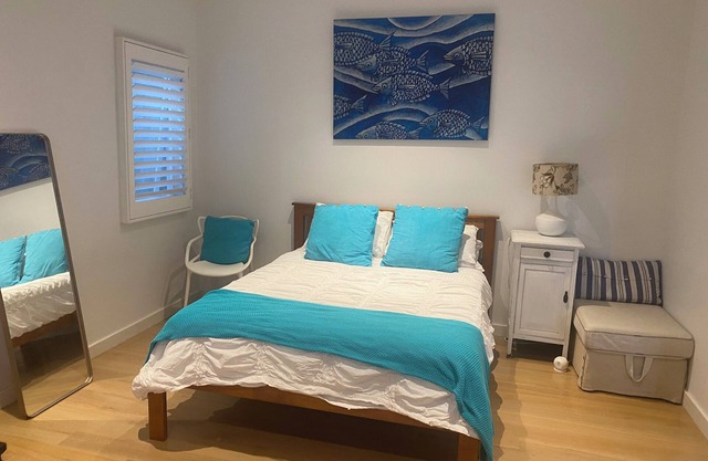 Manly oasis - wonderful street in manly - perfect place to stay, free parking