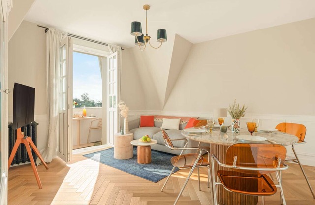 Manoir du Vert Galant 4 people accomodation Balcony Fully Furnished CC Deauville