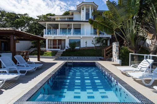 Mansão c/Piscina a 400m da Praia Brava|Casa Ayana