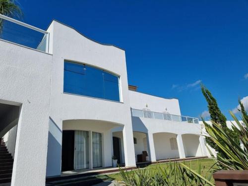 Mansão Casa Blanca em São Roque c/5 vagas garagem