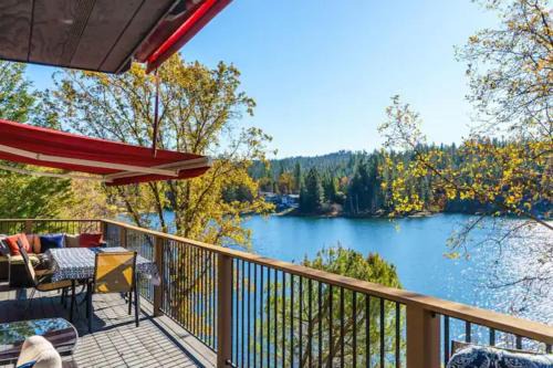 Mansion right on the water