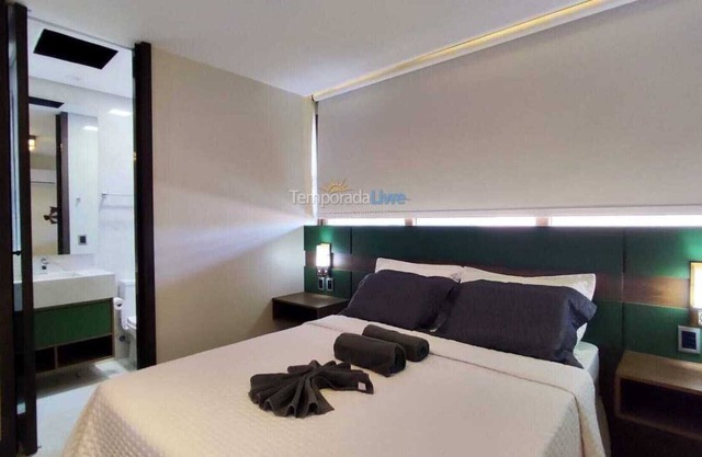 Mansion with 6 suites in Praia do Forte