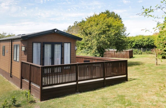 MAPLE LODGE, pet friendly, country holiday cottage in Runswick Bay