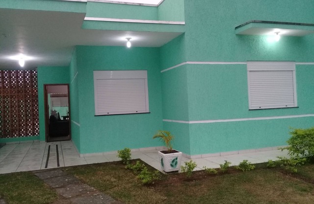 MARANDUBA HIGH STYLE HOUSE