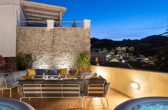 Maravelias Rooms 2- Ground Floor