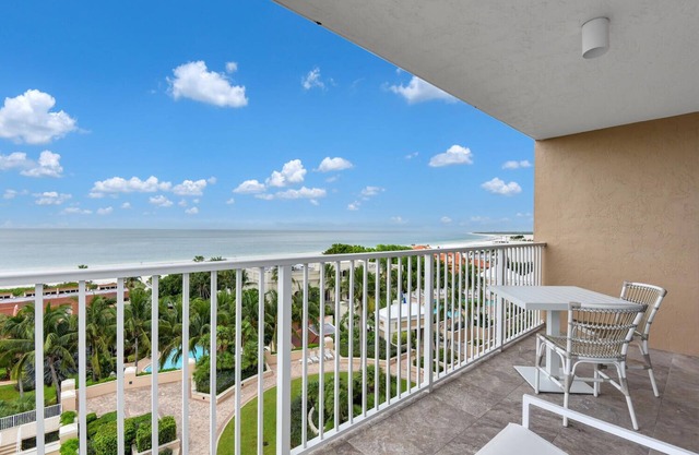 Marco Beach Ocean Suite 1101 - Full Gulf View 2 Bedroom!