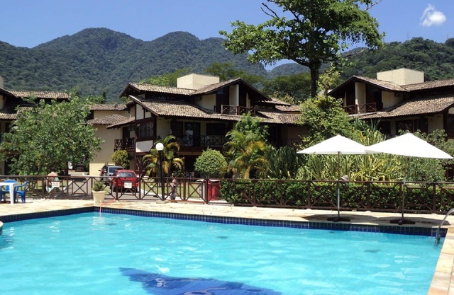 MARESIAS - Beachfront - Cond. Closed - Heated Pool !