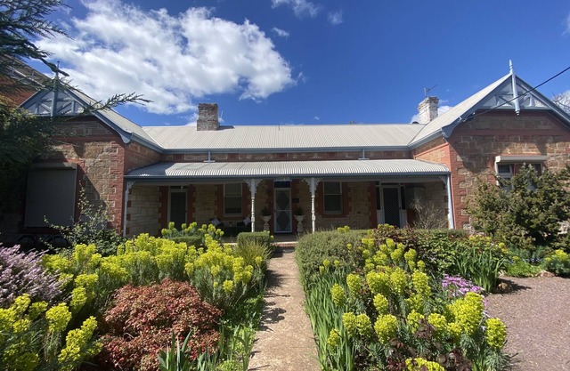 ‘Margaret Villa’ Circa 1890- gateway to the Southern Flinders Ranges!