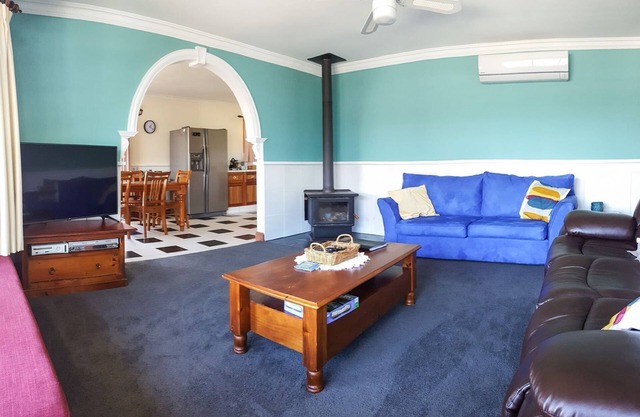 Maria's at Swansea - beautiful home near the sea