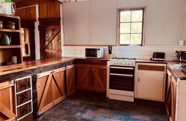 Mariam Cottage - Vintage Feel in Beautiful Eden