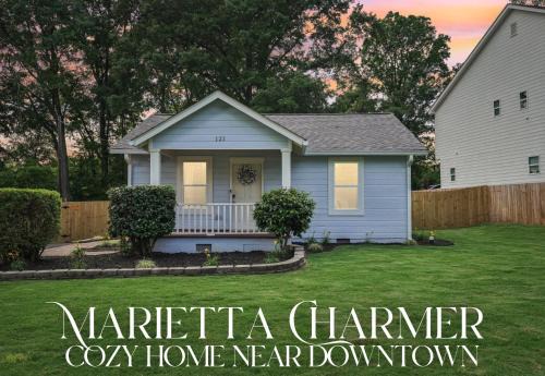 Marietta Charmer
