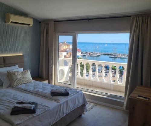 Marina Elegance Apartments