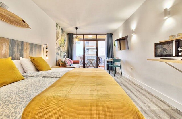 Marina Mirage by TOR