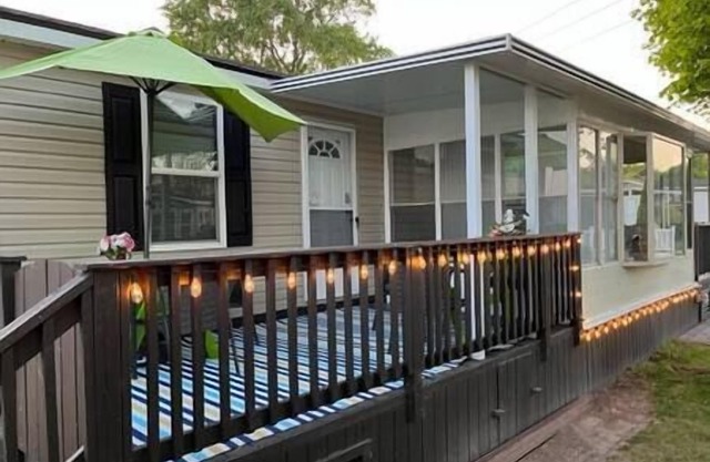 MARINER Getaway cottage at Sherkston Resort Port Colborne