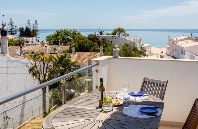 Mariners (1) - Bright and stylish apartment - walk to the beach