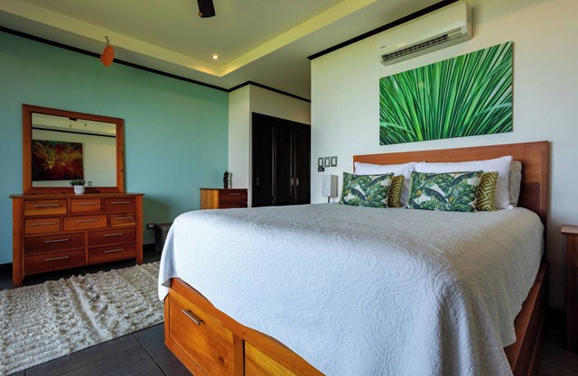 Marisol: Private 2 Bedroom/2.5 Bath Ocean View Condo in Dominical w/Pool Access