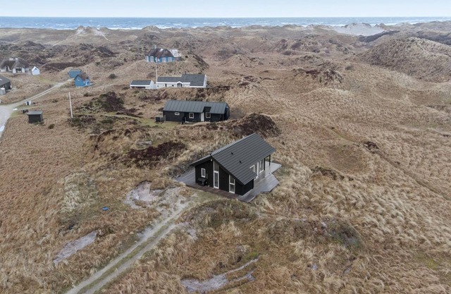 "Marjorie" - 400m from the sea by Interhome