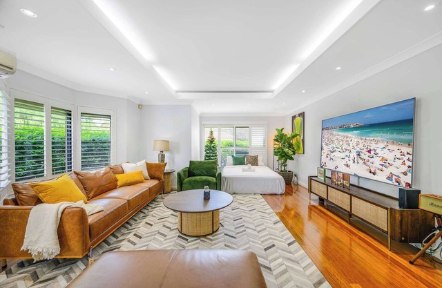 Maroubra Gem Close to Beach Sleep 16