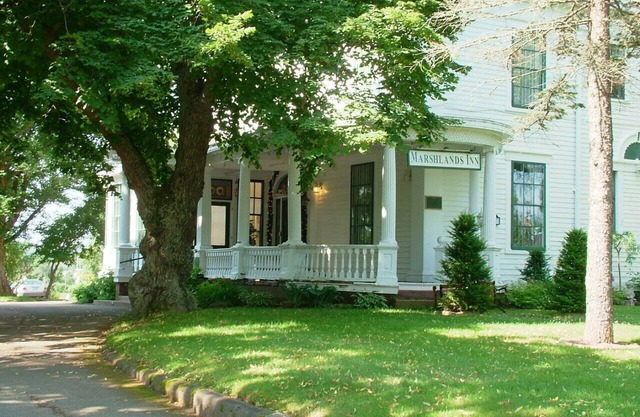 Marshlands Inn