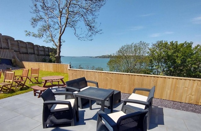 Martello View - 3 Bedroom Holiday Home - Llanreath