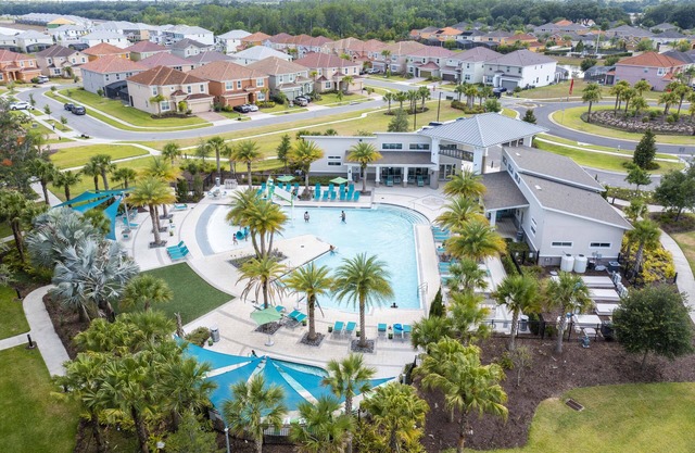 Marvelous 5 Bed 4.5Bath Pool Home by Disney - at Luxury Veranda Palms