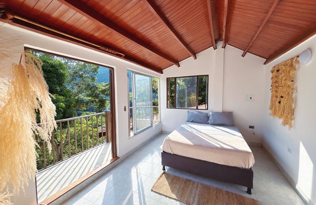 Marvelous 5-bedroom house with WiFi in Guaduas