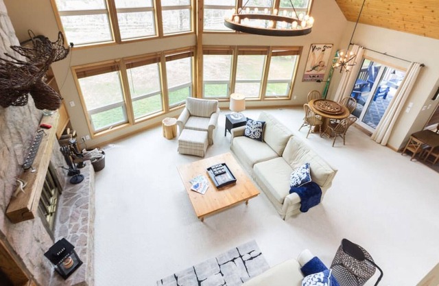 Mary B's Chalet · Spectacular Cottage in Beaver Valley