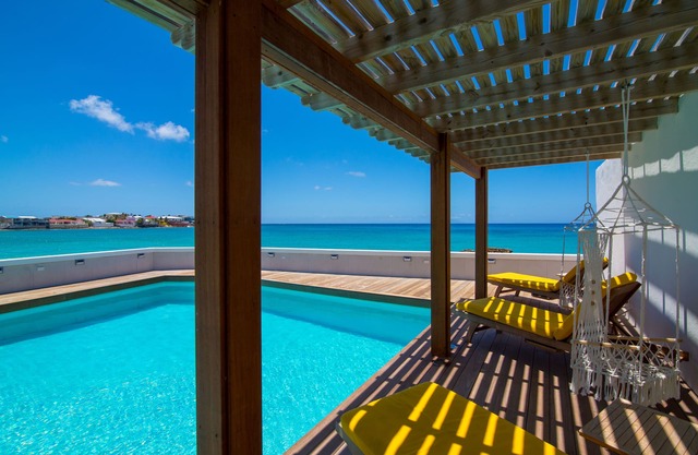 Mary's Beach Cottage: Seashore