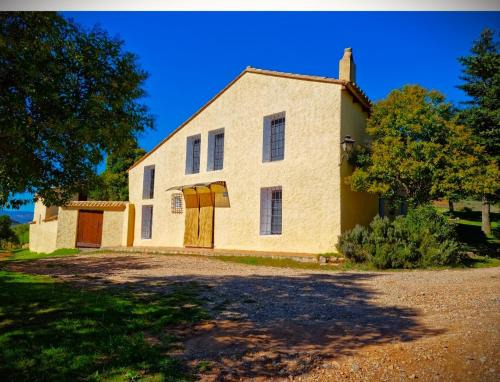 Masía Finca La Sazadilla con Piscina