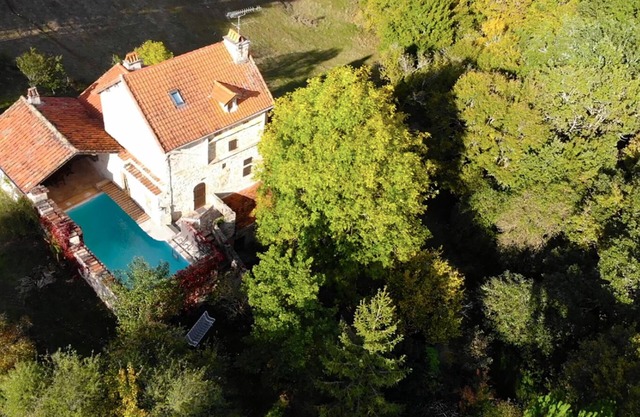 Mas de la Combe Cachée : Traditional French and charming house / 5 persons