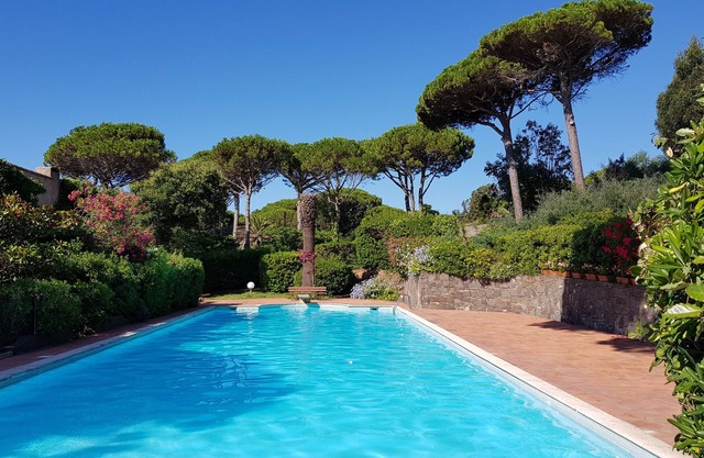 MAS PROVENCAL SEA VIEW FACING SAINT TROPEZ FROM JULY 19 TO JULY 26, 2025