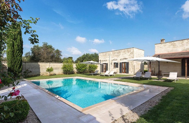 Masseria La Rosa Luxury Villa in Puglia with pool