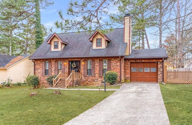 Massive 3 bedroom with fenced yard!