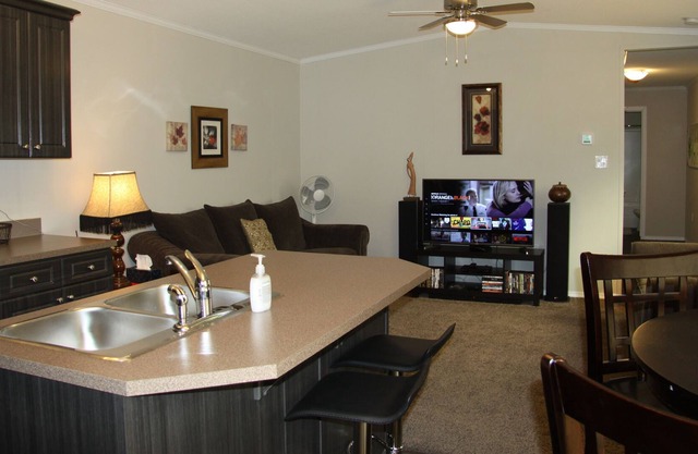 Massive Patio with BBQ, Pet Friendly