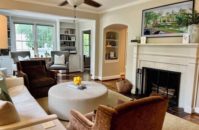 MASTERS - Designer's Home in Forest Hills, 7 Minutes to Front Gates