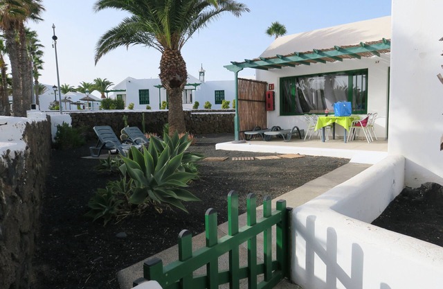 Matagorda Superior Bungalow - Garden - Seafront - Pools - Air Conditioned - WiFi