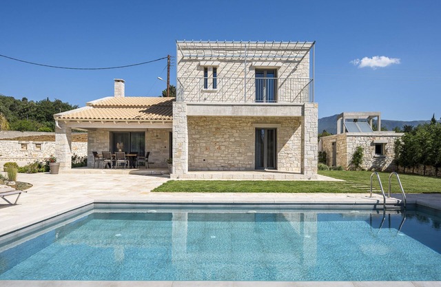 Mateo Stone Villa by Konnect with Private Pool