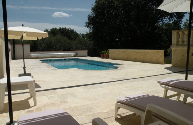 Mazet with pool 6kms from Uzes